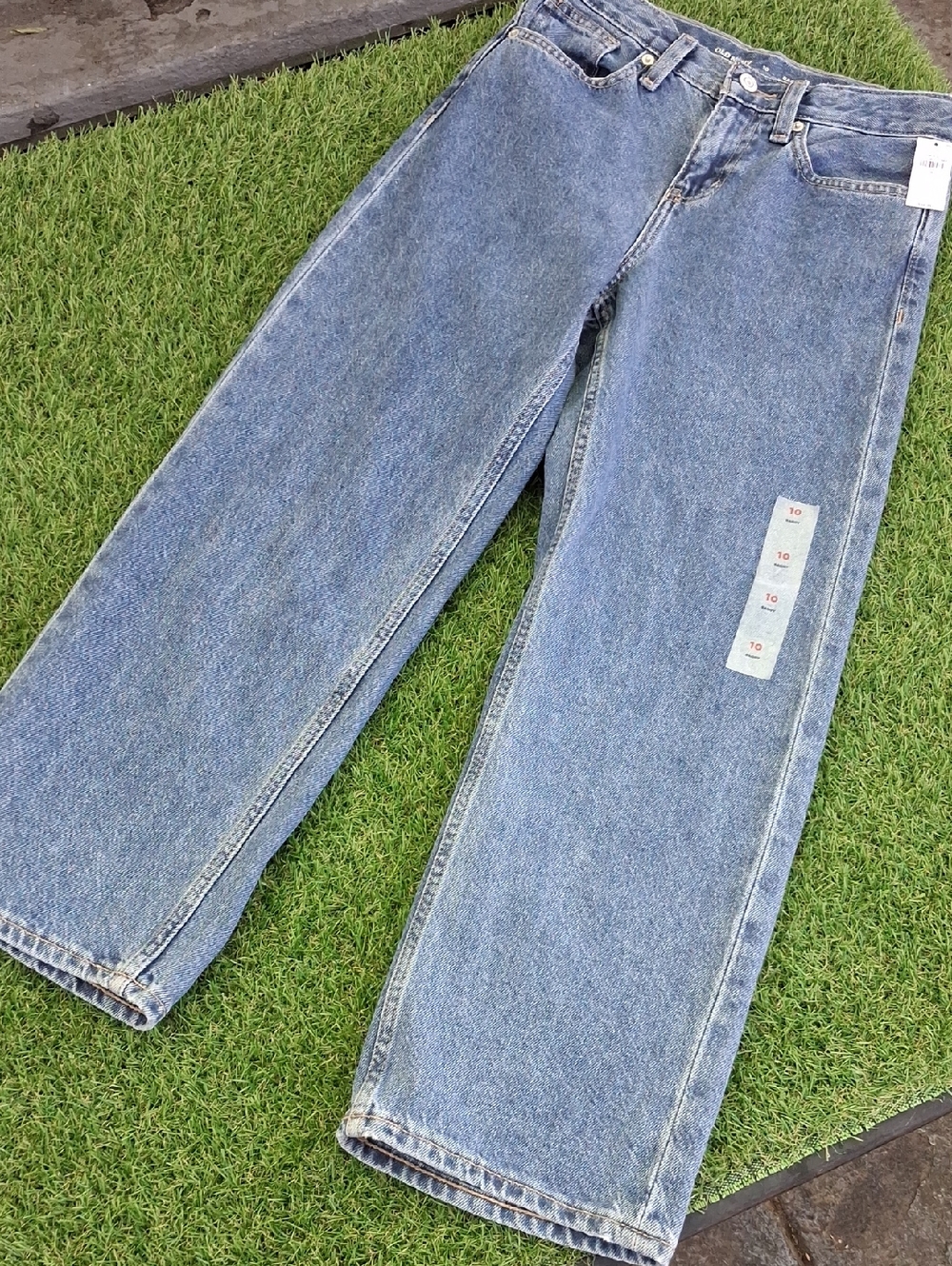 Boys Old Navy Baggy NWT Size 10 Denim Jeans